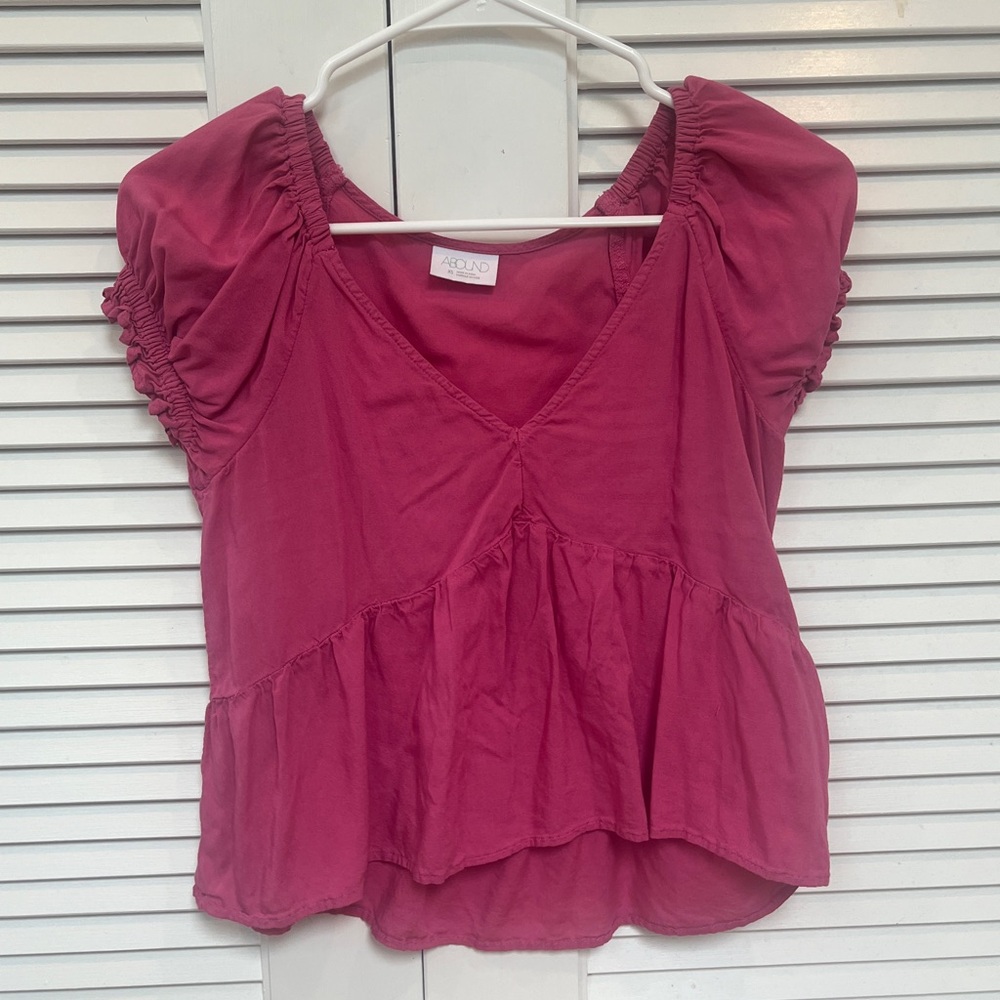pink puff sleeve top